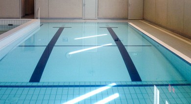 movable floor, beweegbare zwembadbodem, Variomedic beweegbare bodem, therapiezwembad, beweegbare vloer, verstelbare bodem zwembad